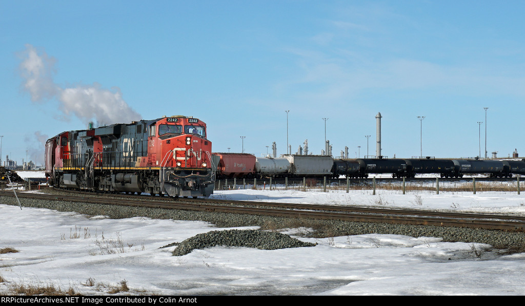 CN 2242